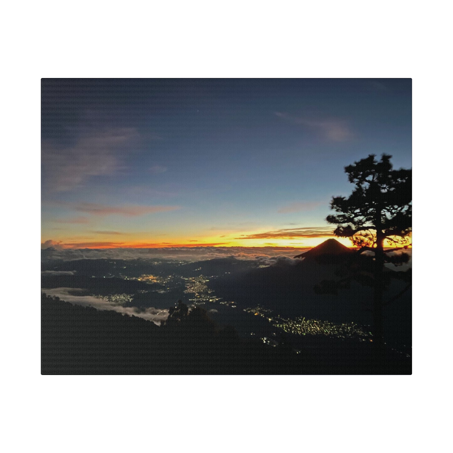 Volcán Acatenango - Matte Canvas Print and Wall Art, 0.75"