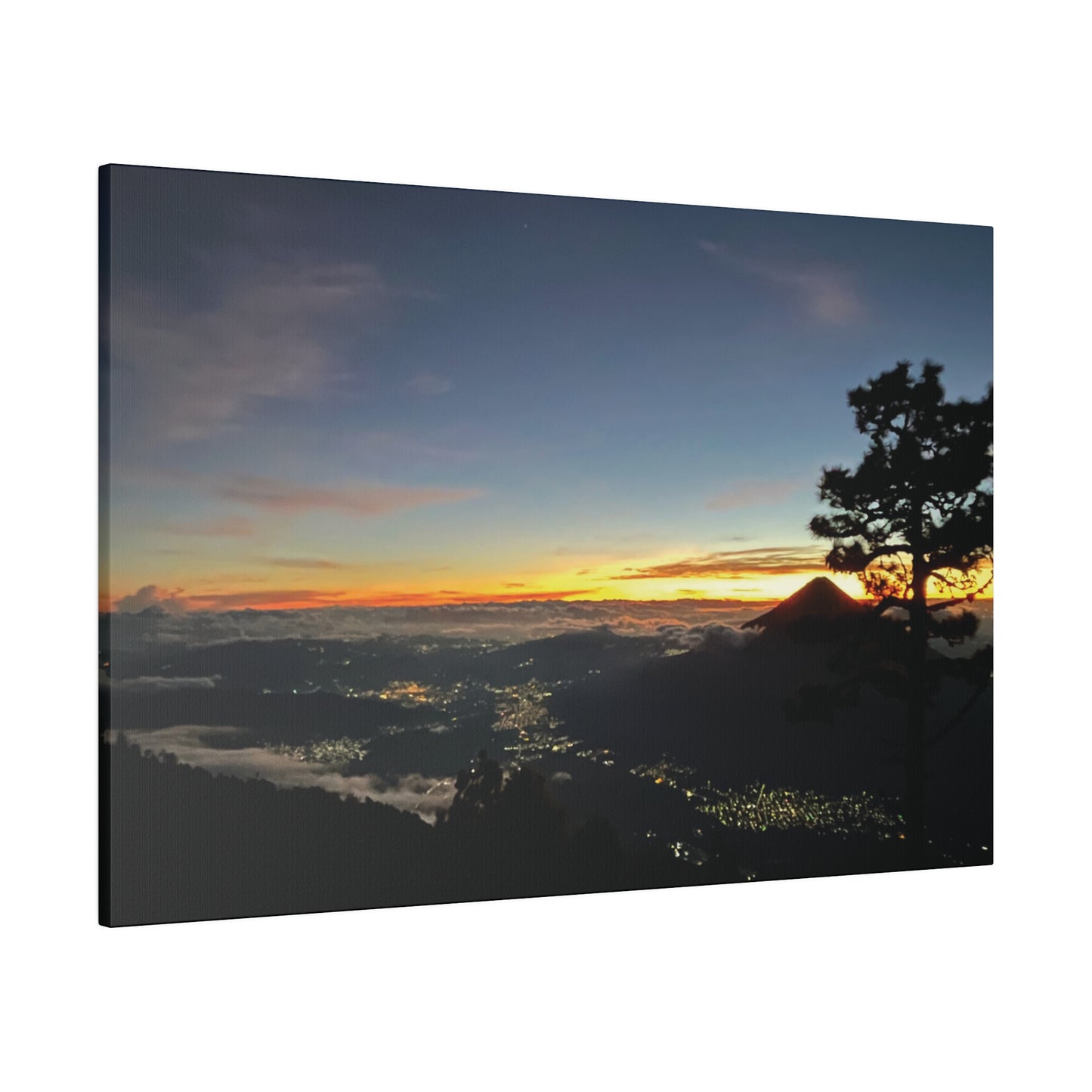 Volcán Acatenango - Matte Canvas Print and Wall Art, 0.75"