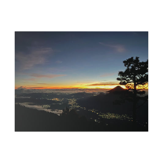 Volcán Acatenango - Matte Canvas Print and Wall Art, 0.75"