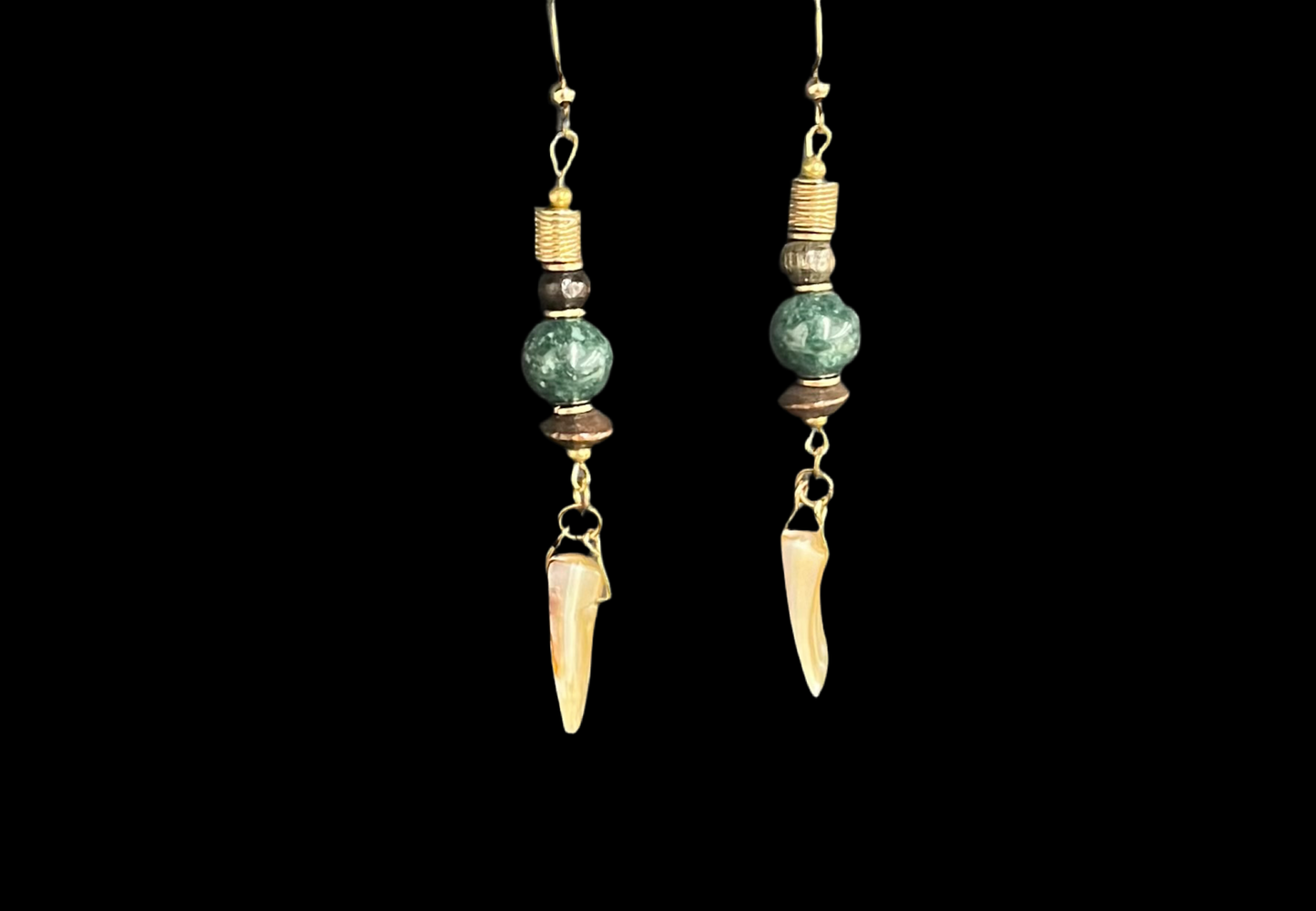 Drop Earrings made of Jade and Shells